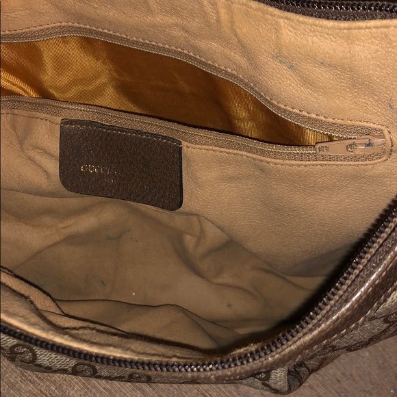 GUCCI VINTAGE MONOGRAM HANDBAG!! Rounded bottom - Picture 6 of 8
